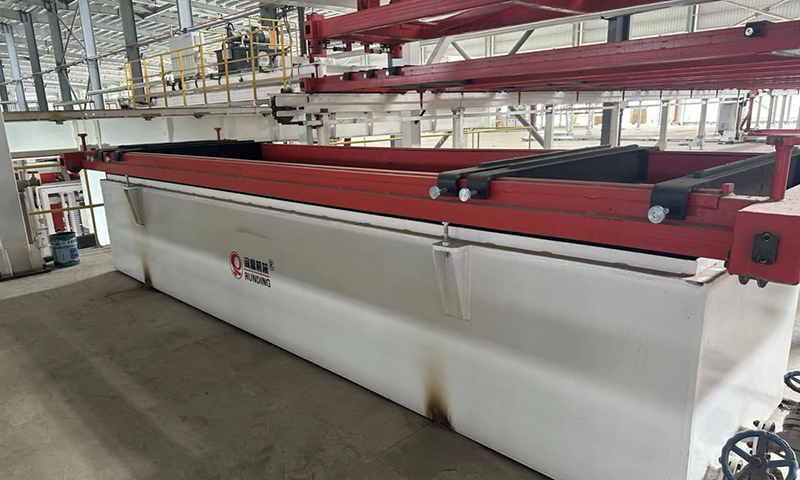 دبابة انغماس السائل التحنيط